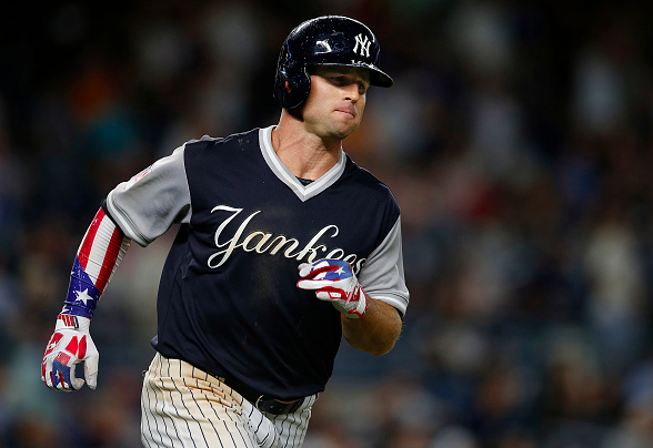 A Hard Collision, but No Concussion Check, for Yankees' Brett Gardner - The  New York Times