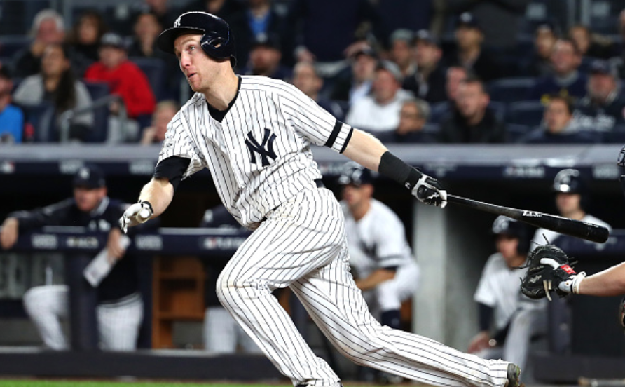 Photo: Yankees Todd Frazier celebrates with his thumbs down -  NYP20171009111 