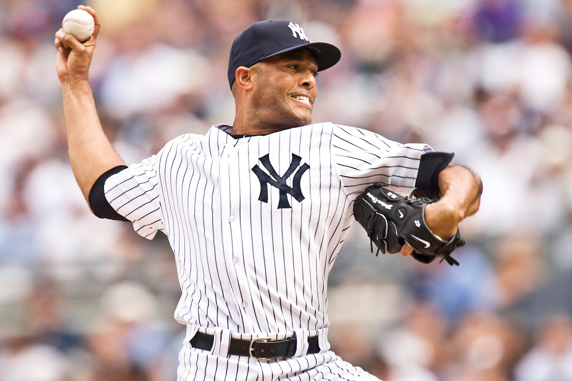 This Day in Yankees History: The Yankees sign Mariano Rivera - Pinstripe  Alley