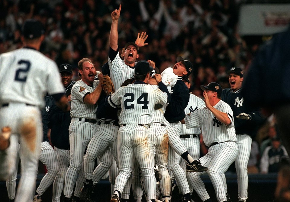 Chumps To Champs: How the Worst Teams in Yankees History Led to the '90s  Dynasty: Pennington, Bill: 9780358331834: : Books